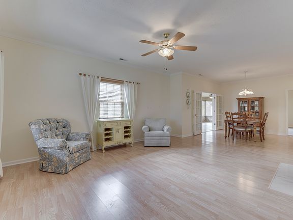 3rd image of 3954 Oak Harbor Ln