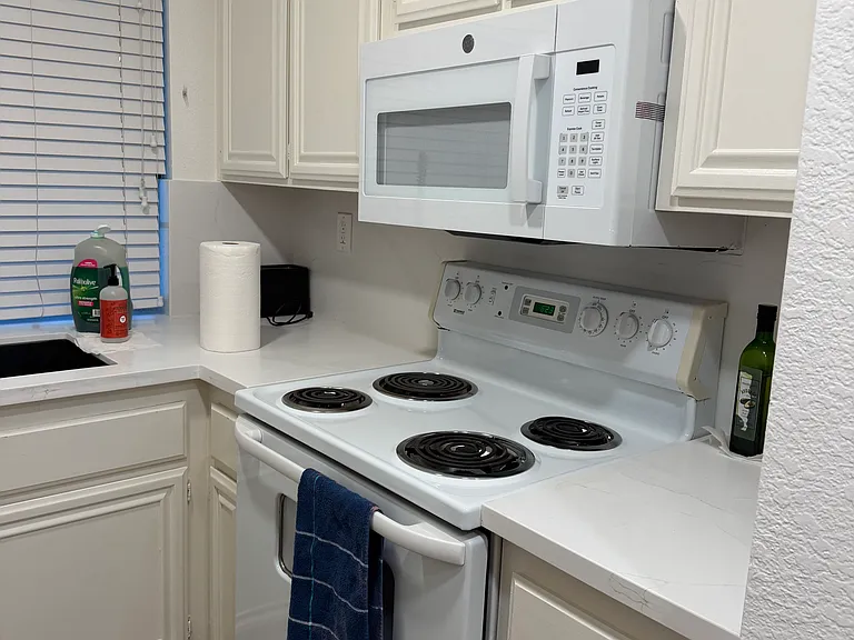 5805 Oak Bend Ln #207 — Photo 6