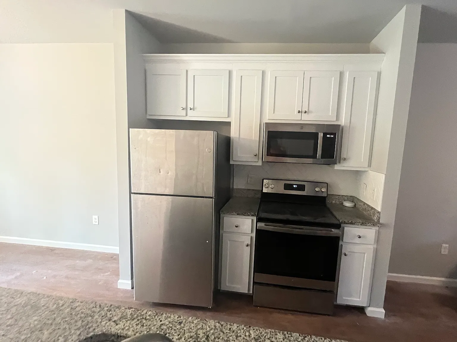 2 bed, 2.5 bath, 1000 sqft, $1,295 — Photo 3