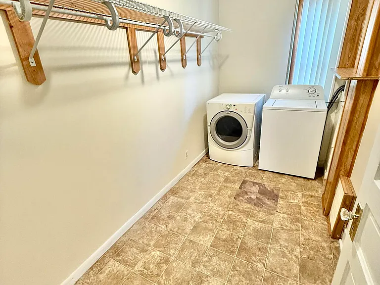 1012 N Webster Ave #1 — Photo 10