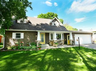 1111 Darwin Dr, Grand Forks, ND 58203