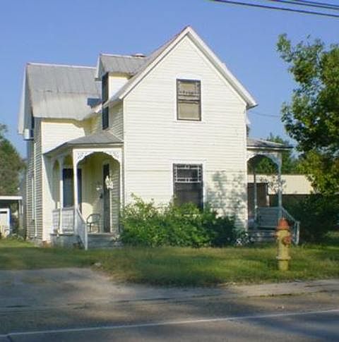 1st image of 32640 Bowie St