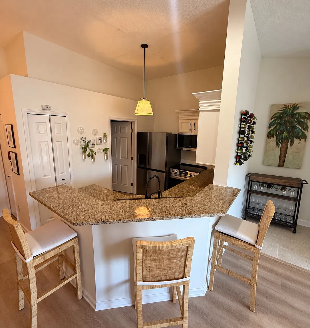 3 bed, 1500 sqft, $2,300 — Photo 4