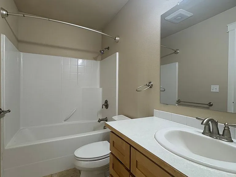 2235 Airport Rd — Photo 25