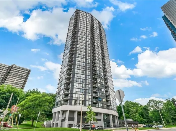 150 Charlton Ave E #402, Hamilton, ON L8N 3X3