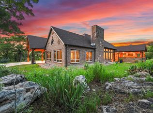 2032 County Road 1792, Sunset, TX 76270