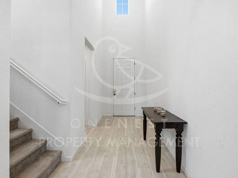 2532 Eastridge Dr — Photo 3