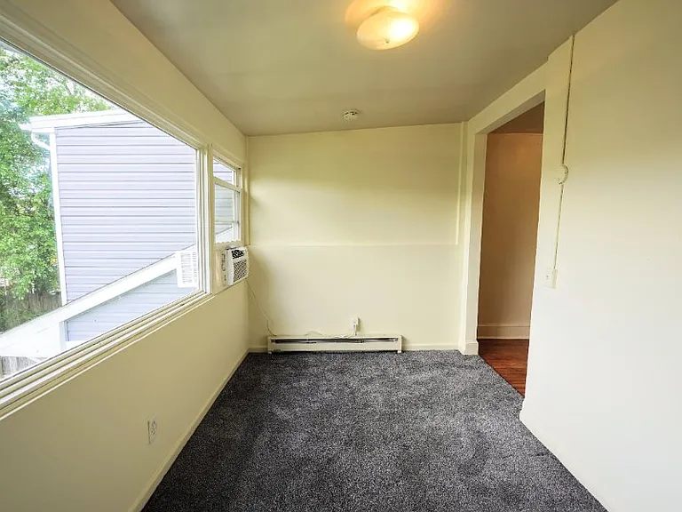 1907 Otis St NE — Photo 5