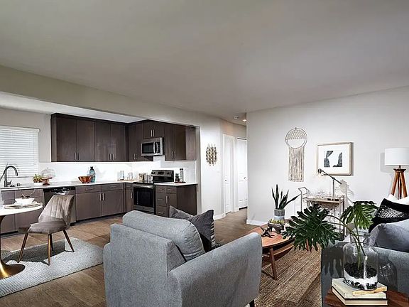 3rd image of 4453 North Ave APT 1