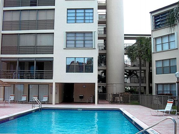 3rd image of 2310 S Cypress Bend Dr APT 204