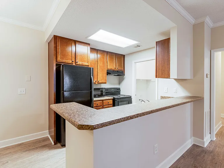 Bedford Parke Apartments — Photo 7