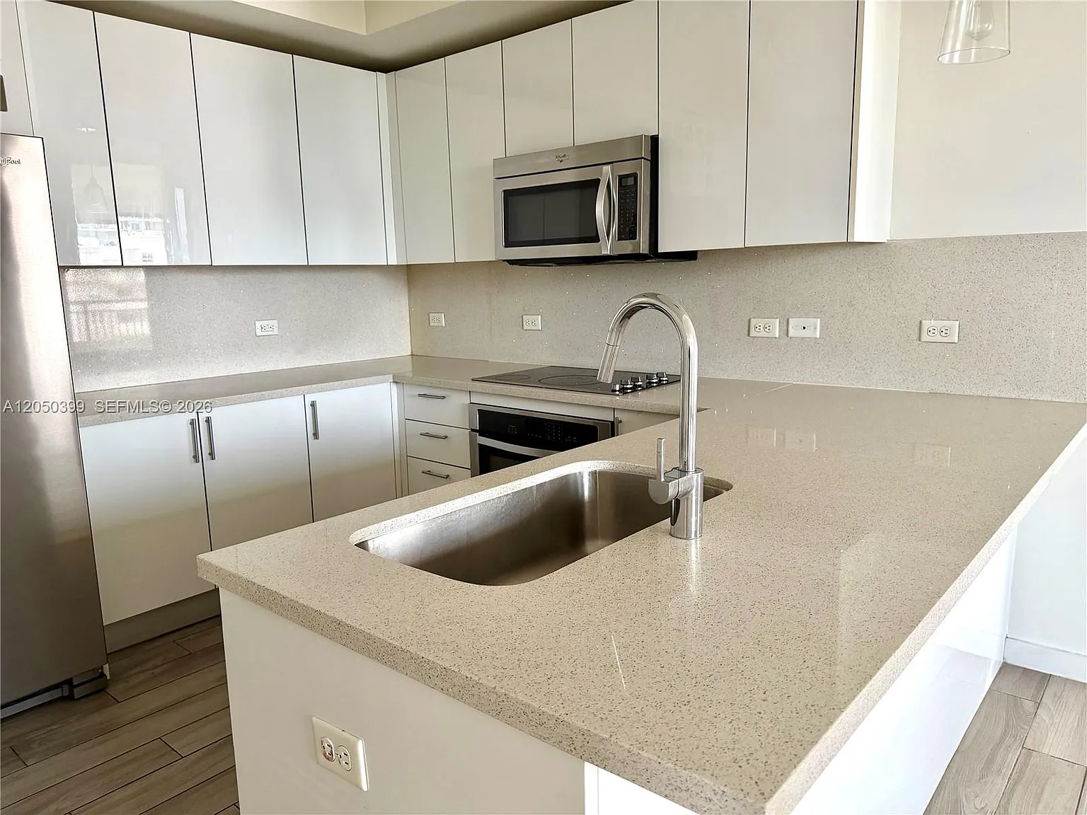 Nine At Mary Brickell Vill — Photo 4