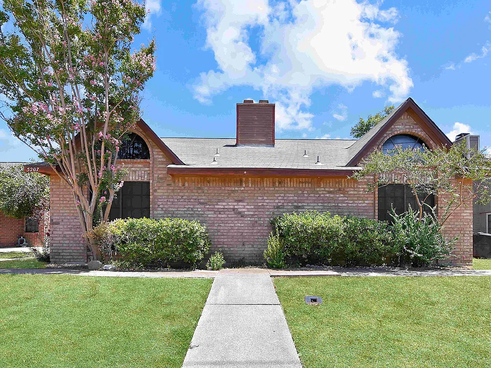 5209 Canyon Creek Dr