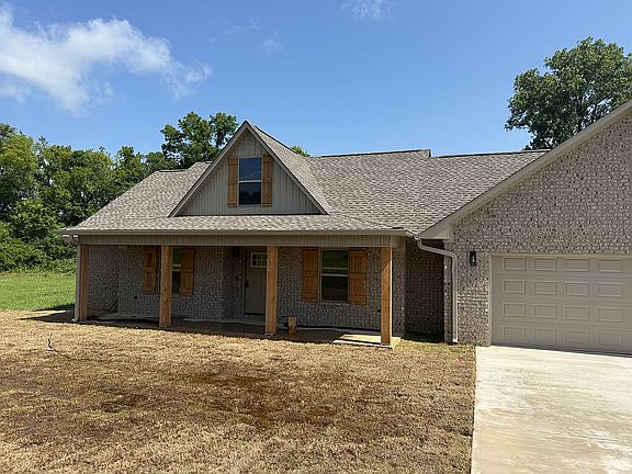 2nd image of 390 Eaglecrest Dr