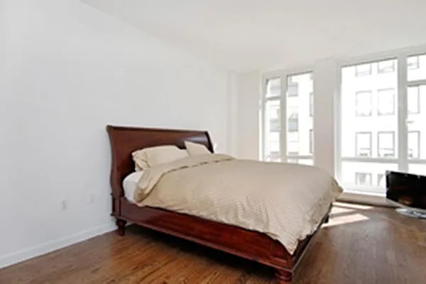 Rented by Corcoran | media 8