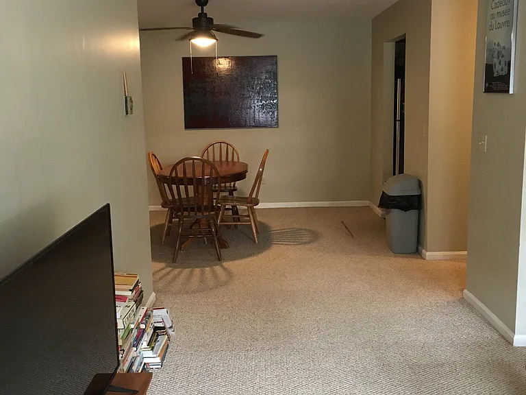 2 N Franklin St #4 — Photo 5