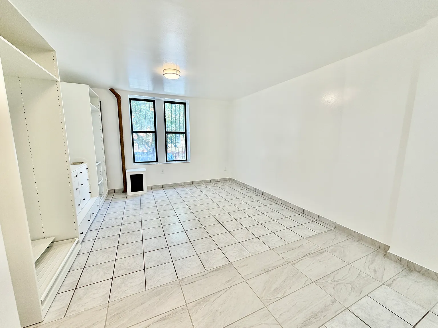 31-22 42nd Street — Photo 3
