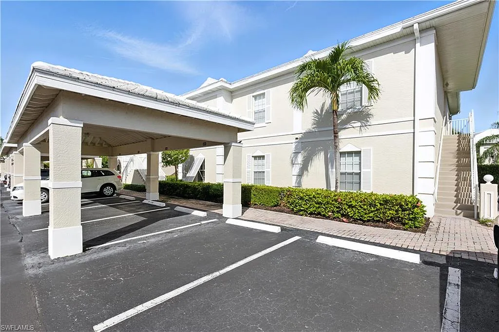 3 bed, 2.0 bath, 1381 sqft, $5,500 — Photo 2