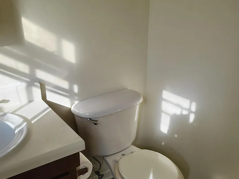 6811 Radial Dr — Photo 15