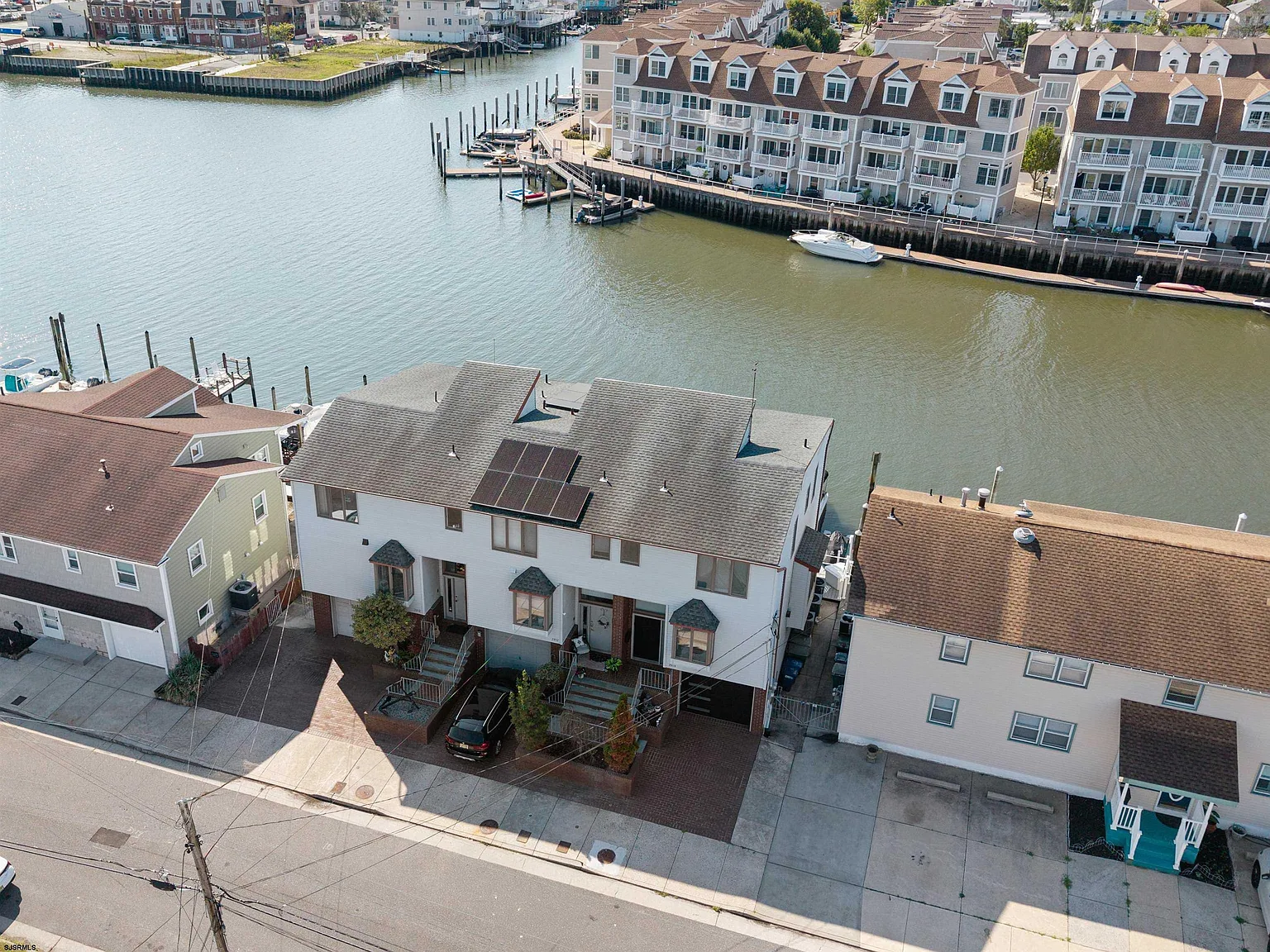 2 bed, 2.5 bath, $3,500 — Photo 2
