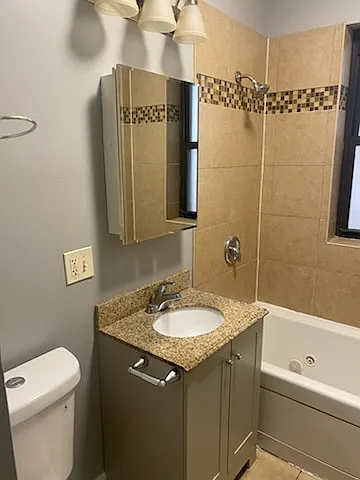 4747 S Langley Ave #1 — Photo 7