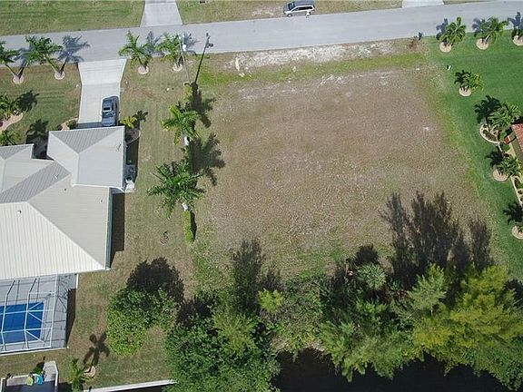 5th image of 1632 SW 43rd St