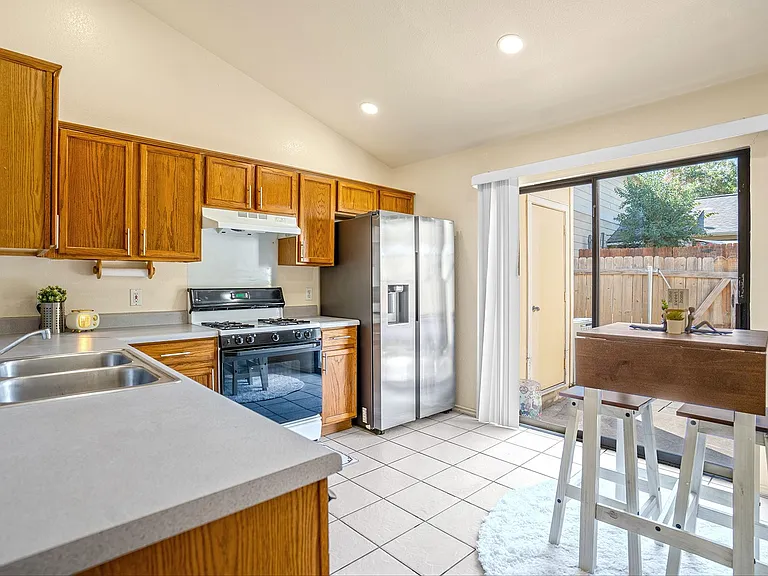 11901 Swearingen Dr #113 — Photo 4