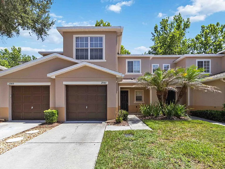 2947 Royal Tuscan Ln — Photo 18