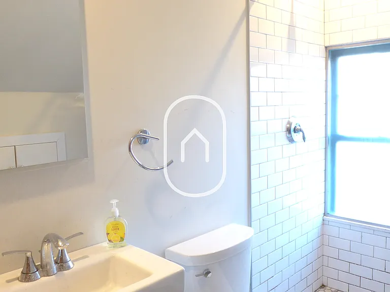 61 Beech Glen St #1 — Photo 16