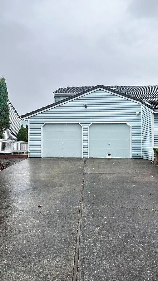 3 bed, 2.5 bath, 1430 sqft, $2,600 — Photo 1
