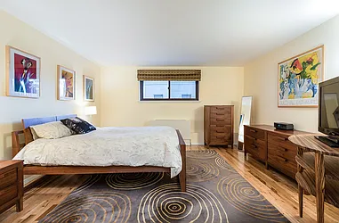 Sold by NY Casa Group