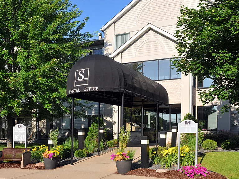 Stonehill — Photo 18