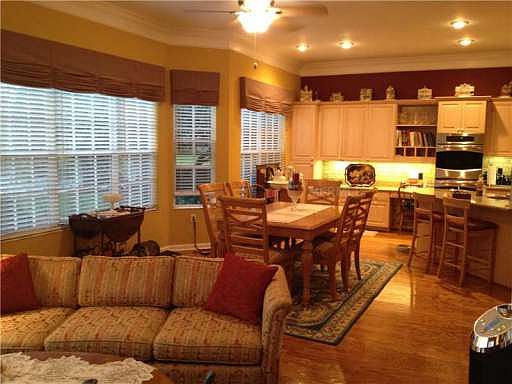 3rd image of 3013 Shoal Creek Village Dr