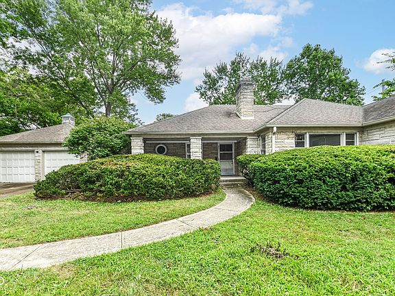 3rd image of 6021 Gladden Dr