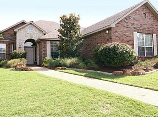 144 Wellington Ln, Heath, TX 75032
