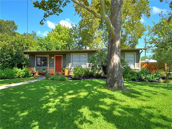 4th image of 7004 Saint Johns Cir