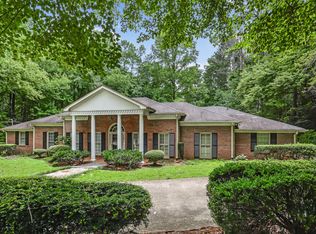 535 Hollyberry Dr, Roswell, GA 30076