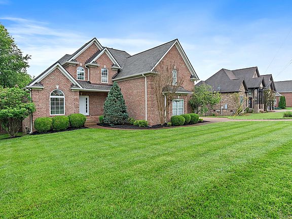 2nd image of 282 Quad Oak Dr