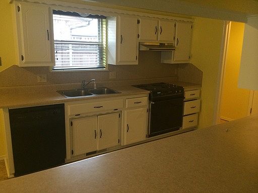 5th image of 130 Chickasaw Ln