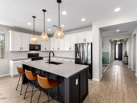 3rd image of 22926 E MARSH Road