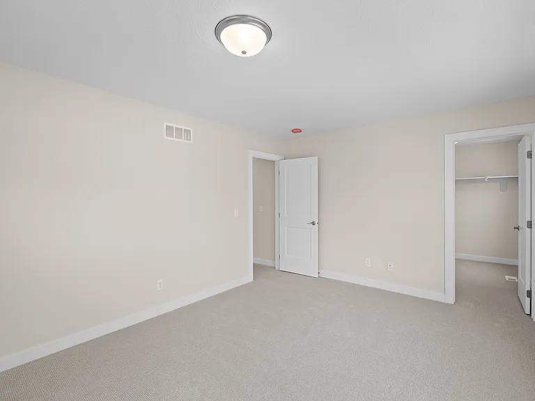 820 26th Ave NE #1 — Photo 15