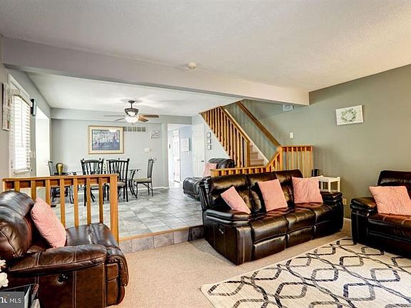 5th image of 202 Lake Arrowhead Cir