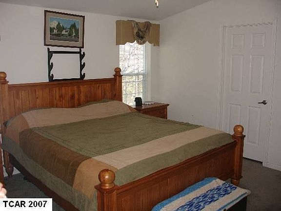 5th image of 22111 Elizabeth Ln