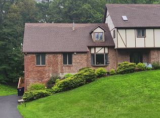 3 Lisa Ct ROOM 1, Red Hook, NY 12571