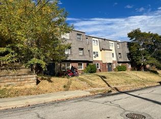 1228 E 30th St #B, Kansas City, MO 64109