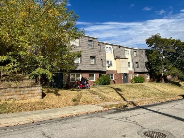 1228 E 30th St #B, Kansas City, MO 64109