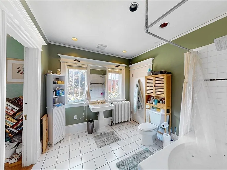 104 Englewood Ave — Photo 20