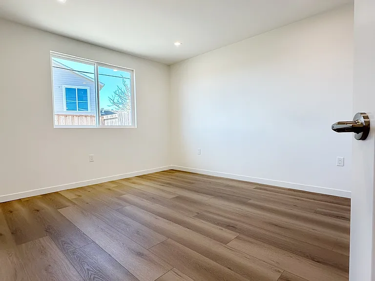401 Dolores Way — Photo 15