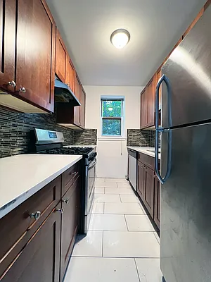 Rented by Bohemia Realty Group | media 16