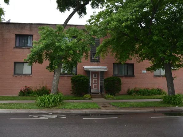 2822 W Granville Ave #2W, Chicago, IL 60659